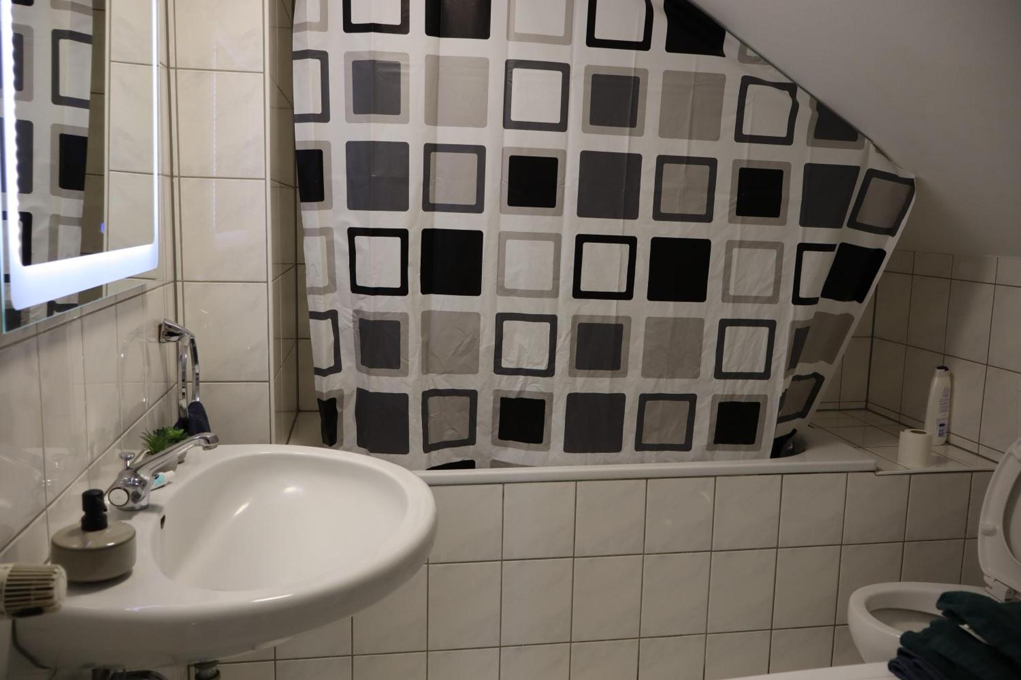 Hirsch24- 4 Personen Apartment Lippstadt Esterno foto